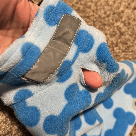 MM brand blue fleece & Velcro top for dogs (XS) - Picture 3 of 11